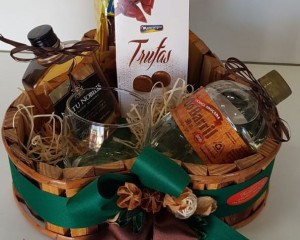 17- Cachepô wiski, cachaça e chocolate